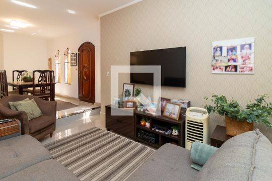 Sala de casa à venda com 2 quartos, 254m² em Vila Rui Barbosa, São Paulo