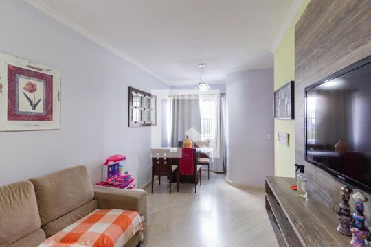 Sala de apartamento para alugar com 3 quartos, 69m² em Jardim Bela Vista, Osasco