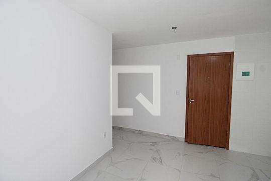 Apartamento à venda com 2 quartos, 42m² em Del Castilho, Rio de Janeiro