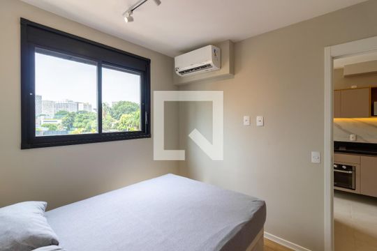 Suíte de kitnet/studio à venda com 1 quarto, 27m² em Pinheiros, São Paulo