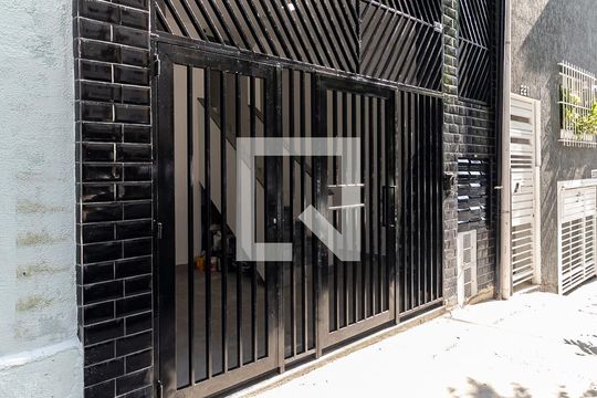 Fachada de kitnet/studio para alugar com 1 quarto, 20m² em Aclimação, São Paulo