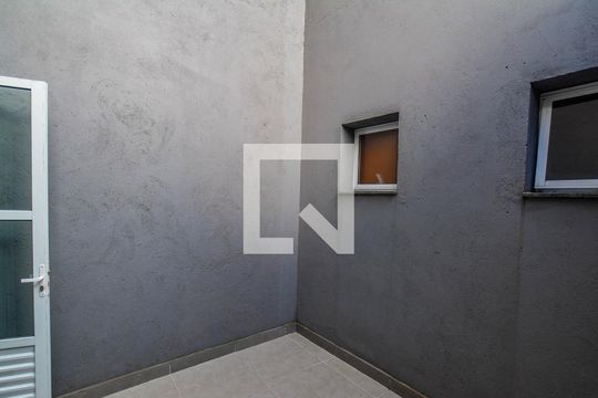 Quintal de apartamento à venda com 2 quartos, 69m² em Jardim Utinga, Santo André