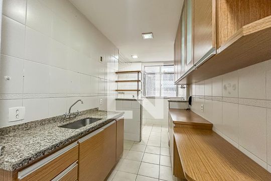 Cozinha de apartamento para alugar com 2 quartos, 96m² em Flamengo, Rio de Janeiro