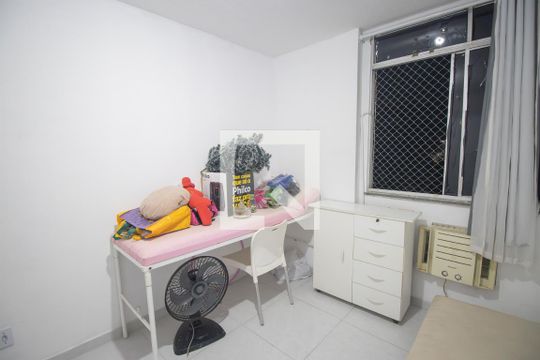 Quarto 1 de apartamento para alugar com 2 quartos, 70m² em Porto Novo, São Gonçalo
