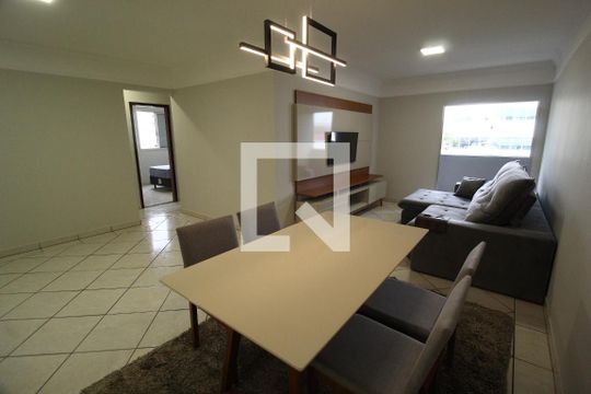 Apartamento para alugar com 3 quartos, 98m² em Santa Mônica, Uberlândia