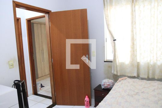 Quarto 1 de casa para alugar com 2 quartos, 75m² em Vila Jardim Pompéia, Goiânia