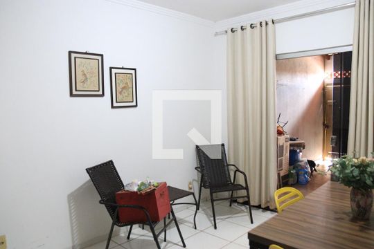 Sala de casa para alugar com 2 quartos, 75m² em Vila Jardim Pompéia, Goiânia