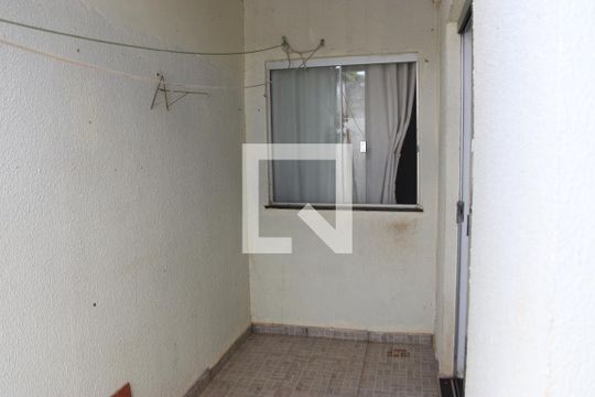 Área de Serviço de casa para alugar com 2 quartos, 75m² em Vila Jardim Pompéia, Goiânia