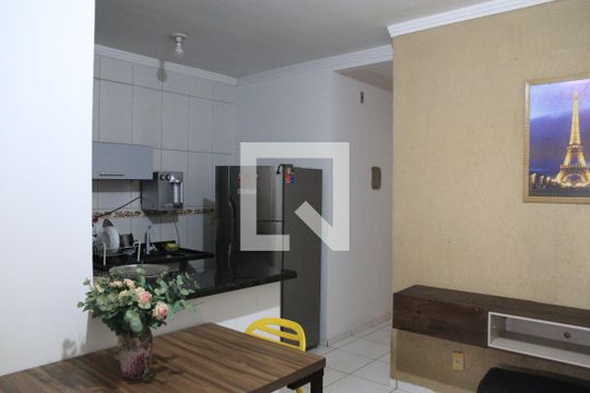 Sala de casa para alugar com 2 quartos, 75m² em Vila Jardim Pompéia, Goiânia