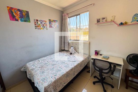 Quarto de casa de condomínio à venda com 3 quartos, 160m² em Inconfidentes, Contagem