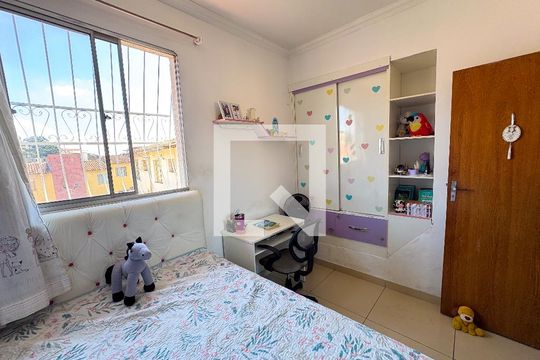 Quarto de casa de condomínio à venda com 3 quartos, 160m² em Inconfidentes, Contagem