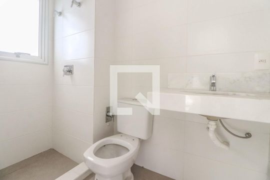 Banheiro de kitnet/studio à venda com 1 quarto, 61m² em Petrópolis, Porto Alegre