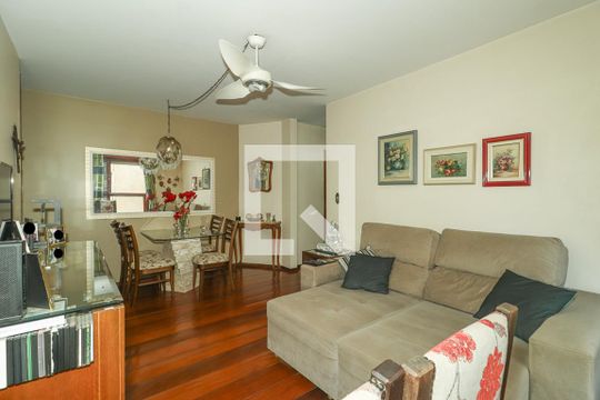 Sala de apartamento à venda com 2 quartos, 86m² em Higienópolis, Porto Alegre