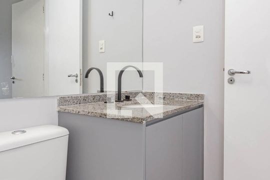 Banheiro Suite de apartamento para alugar com 1 quarto, 39m² em Cambuci, São Paulo