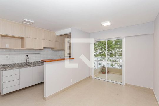 Apartamento para alugar com 1 quarto, 39m² em Cambuci, São Paulo