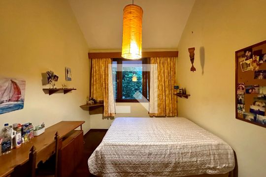 Quarto 1 de casa à venda com 3 quartos, 480m² em Laranjeiras, Rio de Janeiro