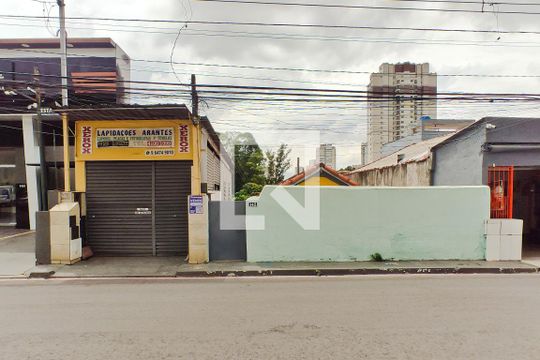 Fachada + placa de casa à venda com 2 quartos, 300m² em Santana, São Paulo