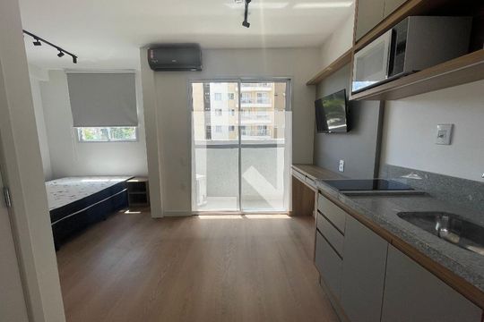 Apartamento para alugar com 1 quarto, 24m² em Vila Butantã, São Paulo