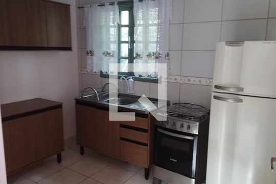 Cozinha de casa para alugar com 2 quartos, 60m² em Trindade, Florianópolis