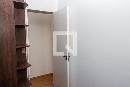 Quarto 1 de apartamento para alugar com 2 quartos, 50m² em Vila Arriete, São Paulo