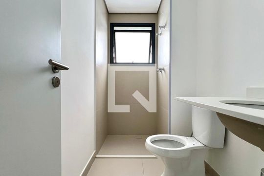 Banheiro de apartamento à venda com 4 quartos, 195m² em Sumarezinho, São Paulo