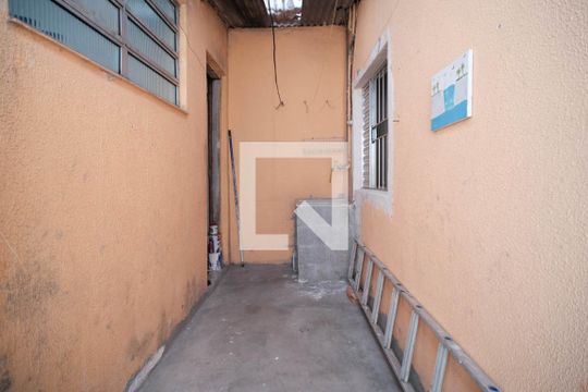 Área de Serviço de casa para alugar com 2 quartos, 50m² em Burgo Paulista, São Paulo