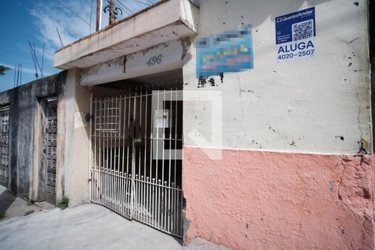 Fachada de casa para alugar com 2 quartos, 50m² em Burgo Paulista, São Paulo