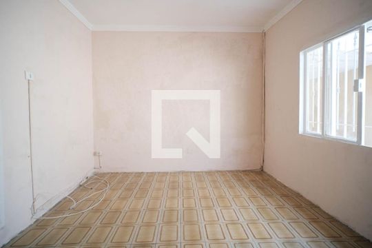 Sala de casa para alugar com 2 quartos, 50m² em Burgo Paulista, São Paulo
