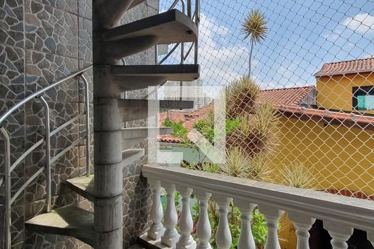 varanda edícula de casa à venda com 3 quartos, 275m² em Centro, São Bernardo do Campo