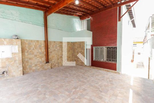 Garagem de casa para alugar com 2 quartos, 150m² em Vila Brasil, São Paulo