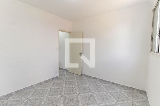 Quarto 2 de casa para alugar com 2 quartos, 150m² em Vila Brasil, São Paulo