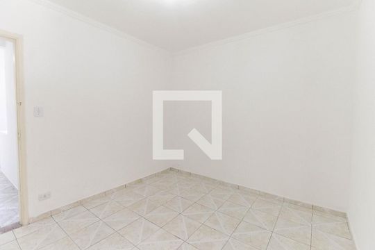 Quarto 1 de casa para alugar com 2 quartos, 150m² em Vila Brasil, São Paulo