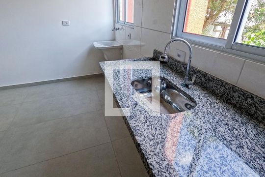 Sala/Cozinha de apartamento à venda com 2 quartos, 37m² em Vila Pereira Cerca, São Paulo