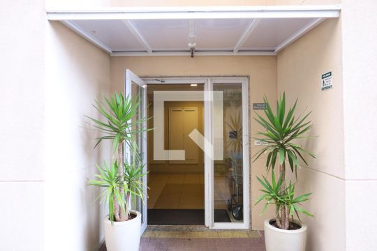 Área comum - Entrada do prédio de apartamento para alugar com 2 quartos, 36m² em Itaquera, São Paulo