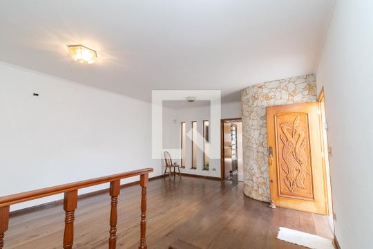 Casa à venda com 4 quartos, 400m² em Vila Ré, São Paulo