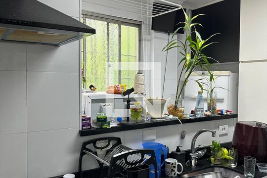 Cozinha de apartamento à venda com 2 quartos, 62m² em Vila Euro, São Bernardo do Campo