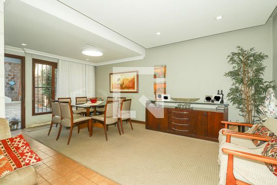 Sala de Jantar de casa à venda com 3 quartos, 250m² em Auxiliadora, Porto Alegre