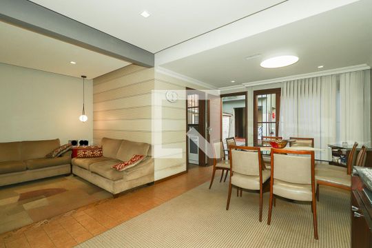 Sala de Jantar de casa à venda com 3 quartos, 250m² em Auxiliadora, Porto Alegre