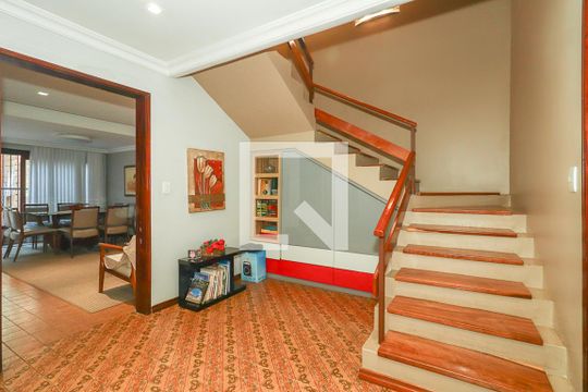 Hall de casa à venda com 3 quartos, 250m² em Auxiliadora, Porto Alegre