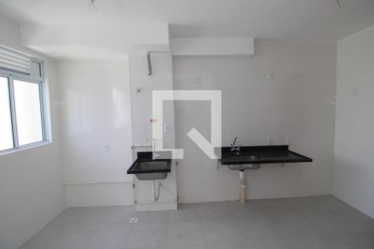 Cozinha de apartamento para alugar com 1 quarto, 36m² em Inhaúma, Rio de Janeiro