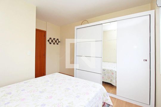 Quarto de apartamento à venda com 3 quartos, 89m² em Santana, Porto Alegre