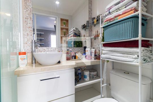 Banheiro da Suíte de apartamento à venda com 3 quartos, 74m² em Vila das Merces, São Paulo