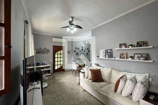 Casa à venda com 4 quartos, 200m² em Vila Isabel, Rio de Janeiro