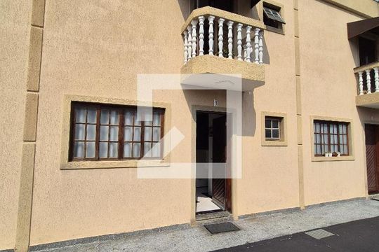 Fachada de casa de condomínio à venda com 2 quartos, 94m² em Campestre, Santo André