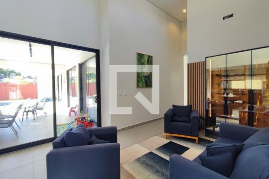 Casa de Condomínio à venda com 4 quartos, 302m² em Swiss Park, Campinas