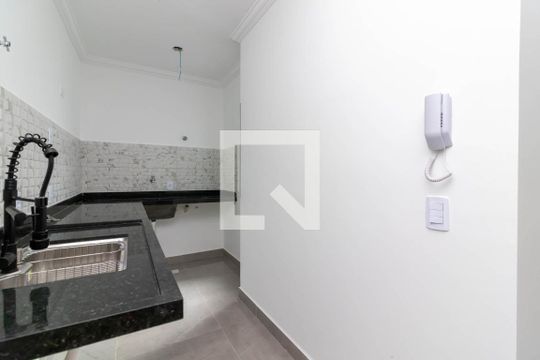 Cozinha e Área de Serviço de apartamento para alugar com 2 quartos, 43m² em Vila Dom Pedro Ii, São Paulo