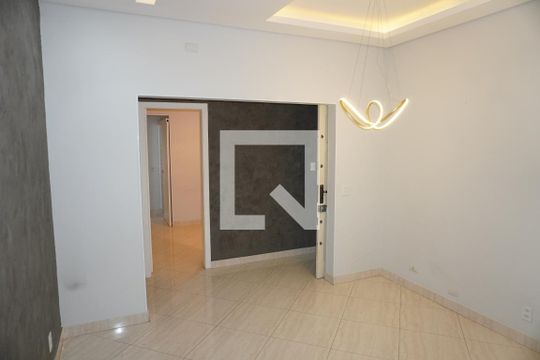 Sala de apartamento à venda com 2 quartos, 71m² em Pinheiros, São Paulo