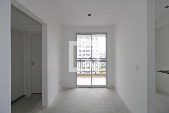 Sala de apartamento à venda com 2 quartos, 43m² em Santa Maria, Santo André