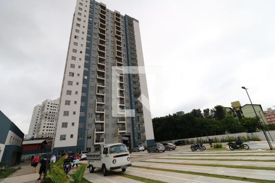 Fachada de apartamento à venda com 2 quartos, 43m² em Santa Maria, Santo André
