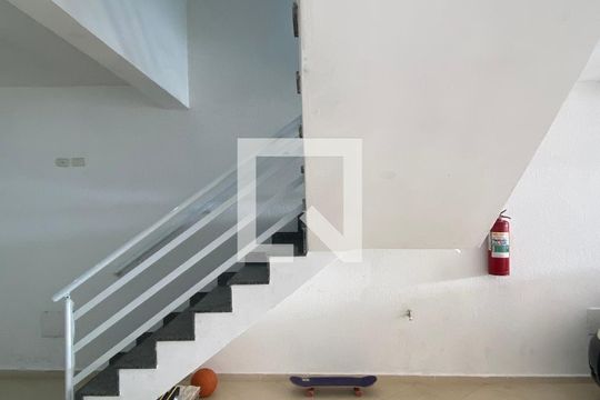 Garagem de apartamento para alugar com 2 quartos, 100m² em Vila Tibiriçá, Santo André